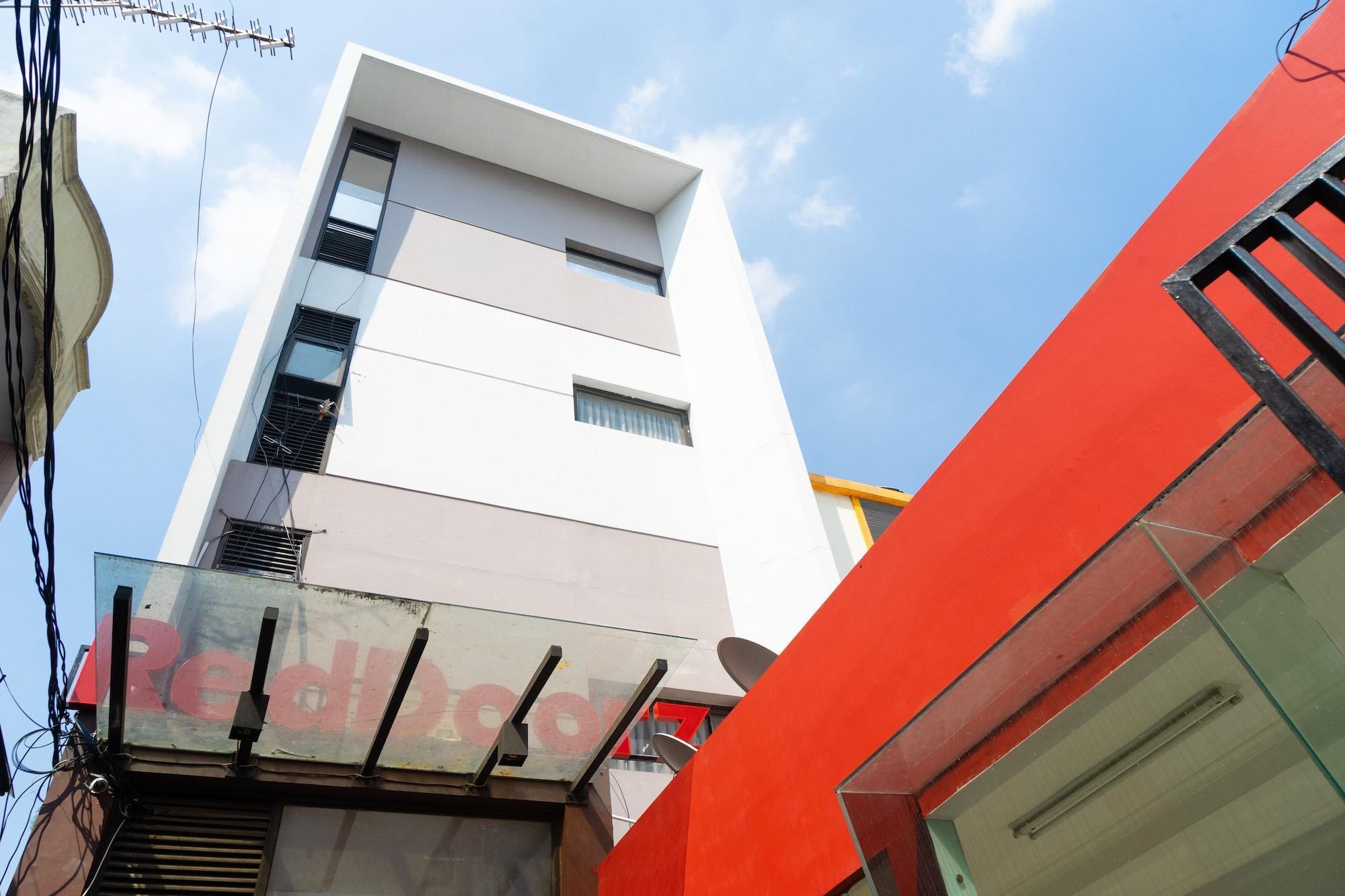 Reddoorz Plus @ Sawah Besar Jakarta Ngoại thất bức ảnh