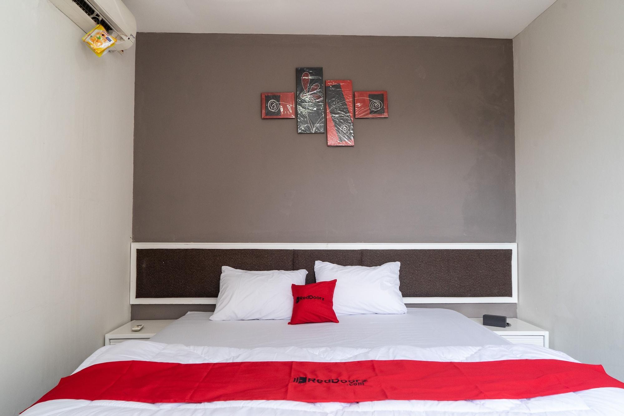 Reddoorz Plus @ Sawah Besar Jakarta Ngoại thất bức ảnh